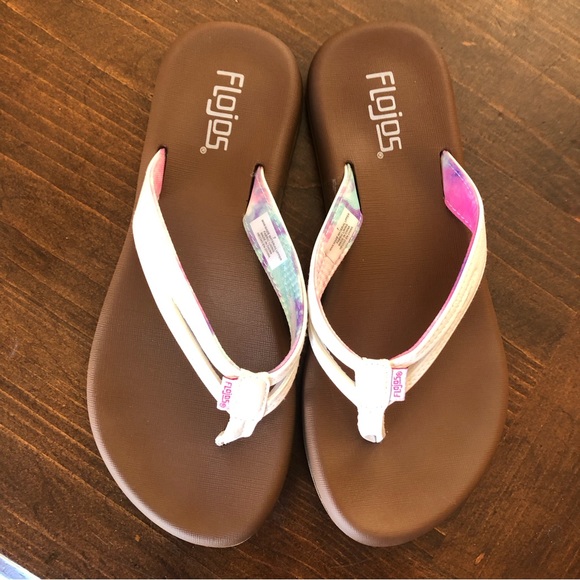 Flojos | Shoes | Flojos Margo Double Strap Flip Flops White Ladies Size 7  Never Used | Poshmark